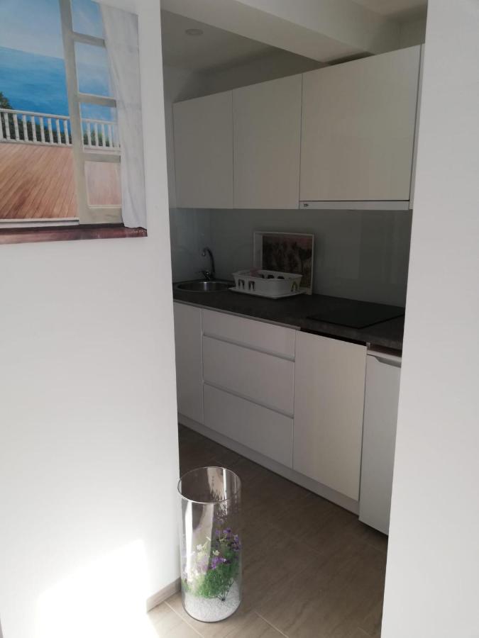 Apartmani Deluxe ยาเซนิเซ ภายนอก รูปภาพ
