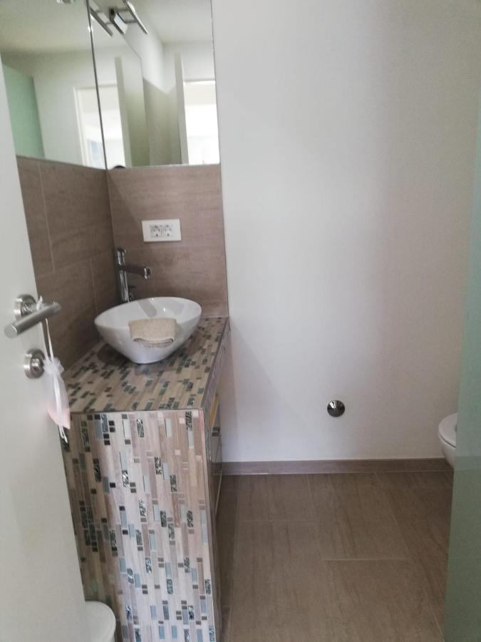 Apartmani Deluxe ยาเซนิเซ ภายนอก รูปภาพ
