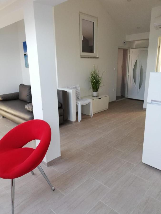 Apartmani Deluxe ยาเซนิเซ ภายนอก รูปภาพ